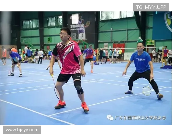 杭州羽毛球队与上海羽毛球队赛后复盘速度对比分析与战术探讨